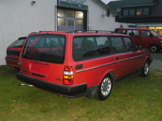 Illustration for article titled You Get This Awesome Volvo Wagon For The Price Of A Used Ford Minivan